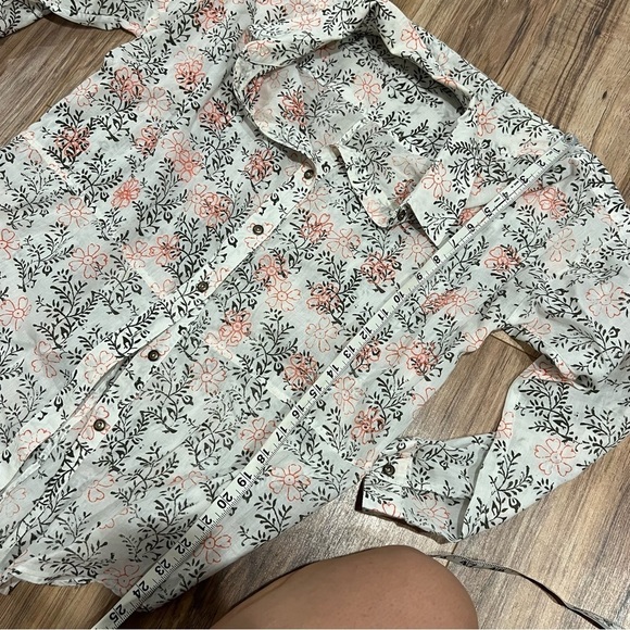 Anthropologie Button Down Floral Shirt - Picture 4 of 8